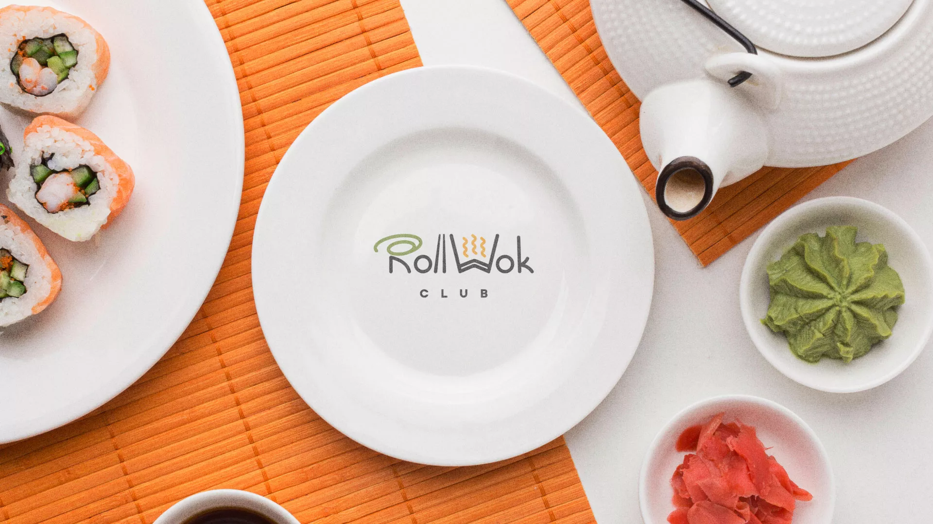 Разработка логотипа и фирменного стиля суши-бара «Roll Wok Club» в Когалыме